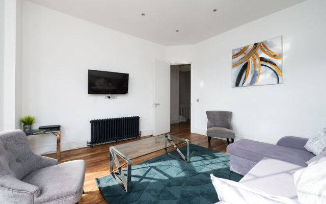 Gorgeous London Flat - Newly Furnished Mhb350