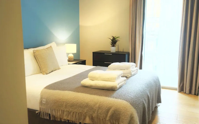 Spacious Elegant Apartments in Southbank