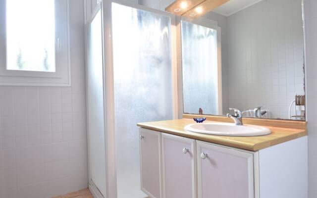 Beautiful Villa with Tennis Court in Dordogne, France