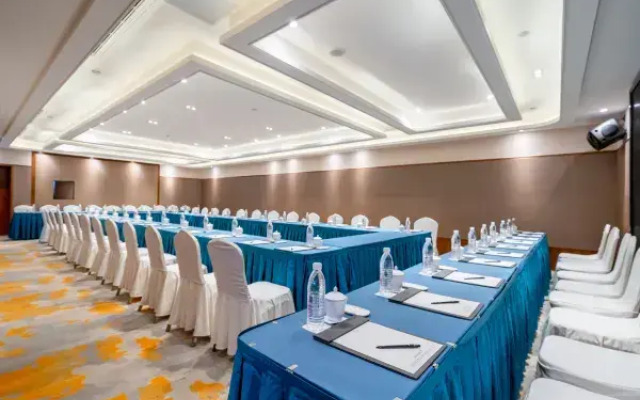 Yingzhou Hotel