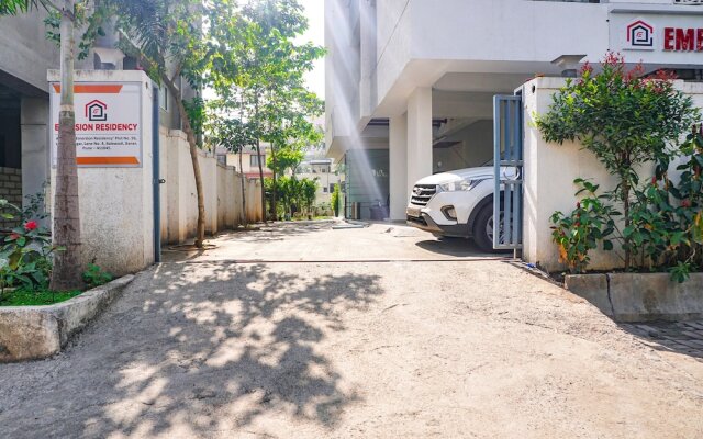 Fabhotel Emersion Residency