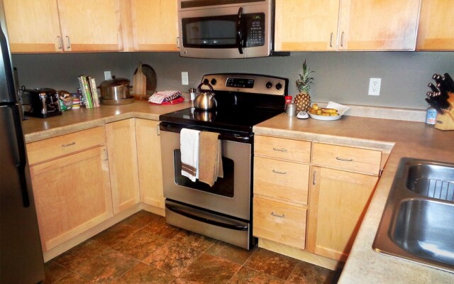 43rd St Apartments by Minnehaha Lofts