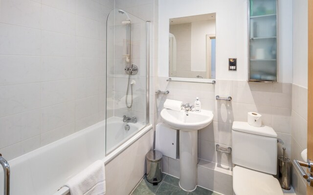 1 Bedroom Penthouse in Farringdon