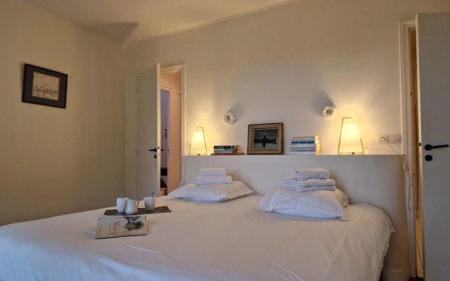 Villa in Plougasnou With Stunning Sea Views