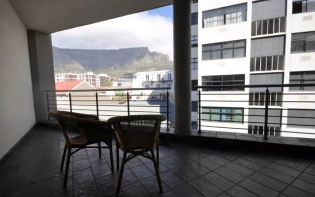 3 Bedroom Apartment in Central Cape Town