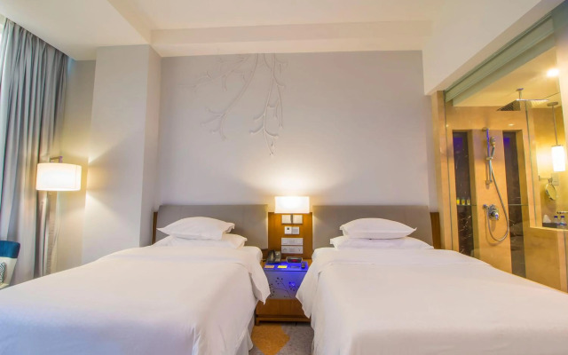 Four Points by Sheraton Manado