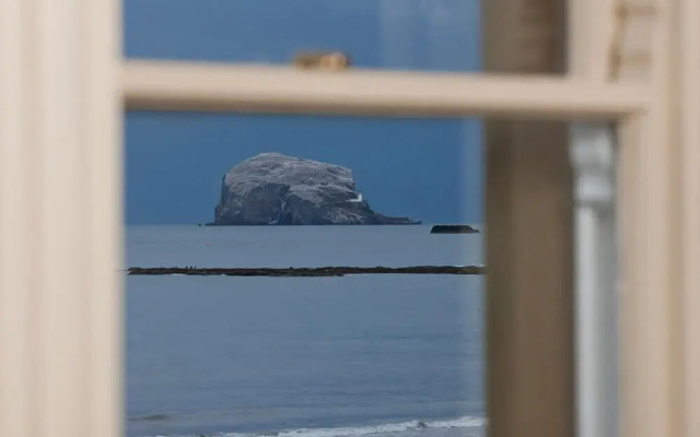 Bonshaw By The Beach