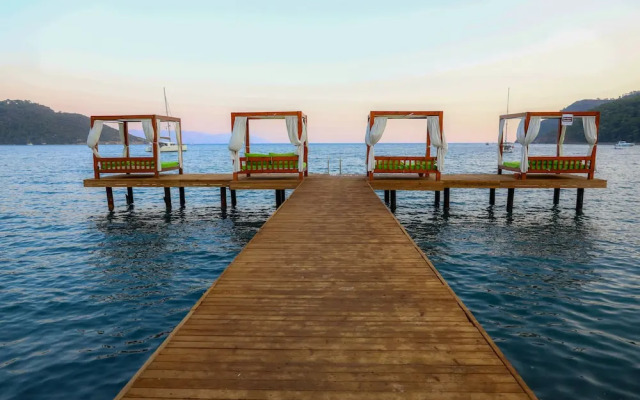 Ekincik Beach Hotel