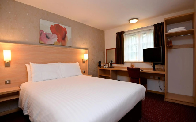 Meadow Farm, Redditch by Marstons Inns