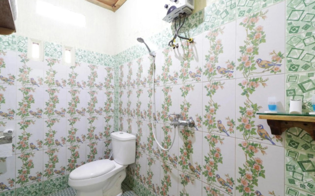 Alloyna Country Cottage
