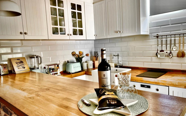 Loft de estilo industrial con garaje