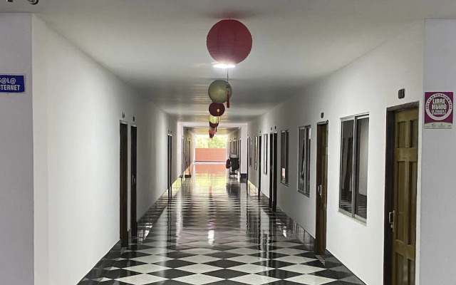 Hotel Beijing Caucasia