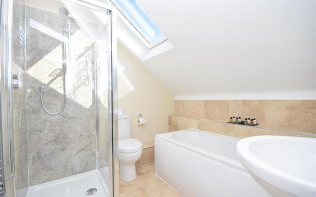 The Parlour , Emsworth
