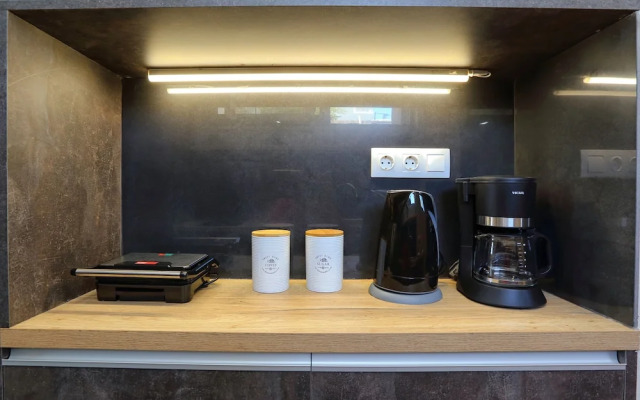 Mirma Halepa Superior Studio