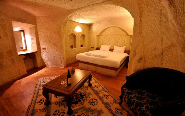 Has Cave Konak