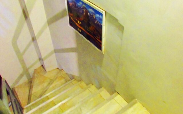 The Grasshopper Hostels AV Alta