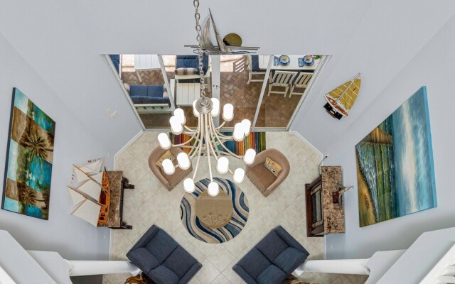 Waterfront Home With Pool, spa and 2nd Floor Balcony