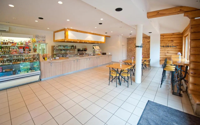 Restaurant & Hotel Klidzina