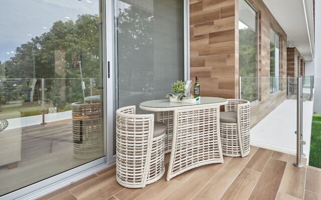 Sunset Blvd 9A - 3 Br Condo