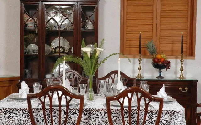 Villa Del Tepoz Fuego Hotel