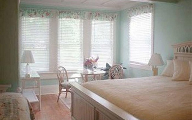 River Lily Inn Bed and Breakfast