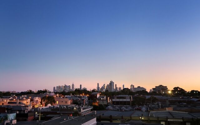 StayCentral Brunswick Penthouse