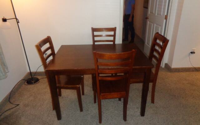 Riverview Suites Apartments