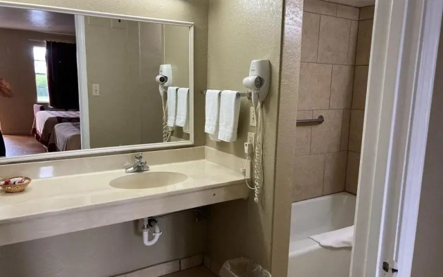 Super 8 By Wyndham Little Rock/North/Airport