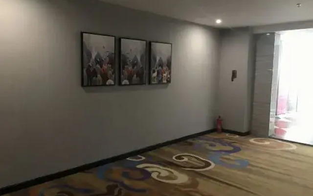 Zhumadian Hawaii Hot Spring Bath Hotel