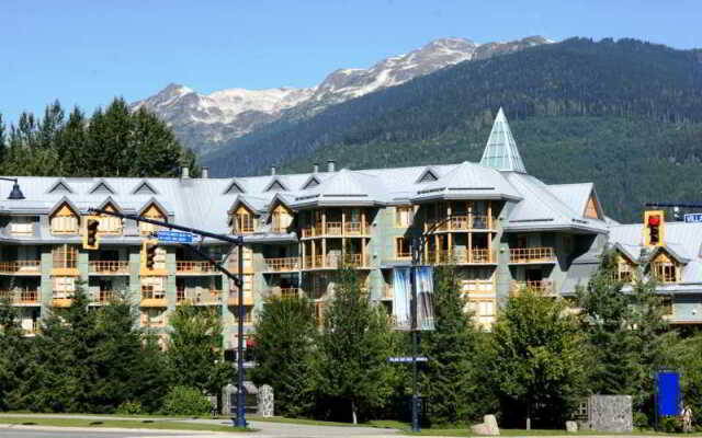 Whistler Cascade Lodge