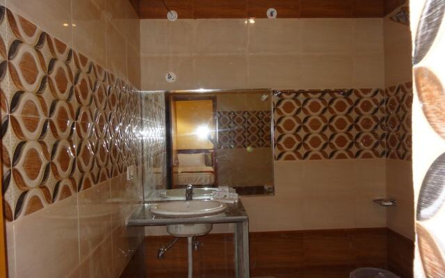 Serene Aravali Resort