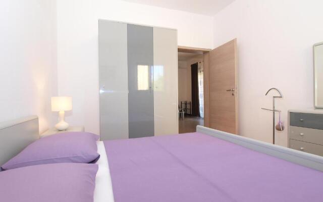 Apartment Mira 1293