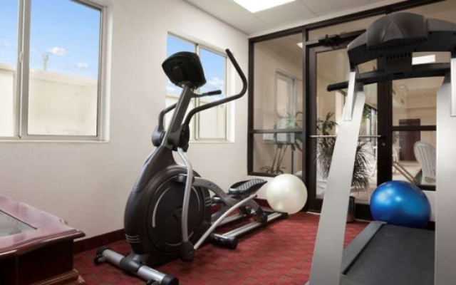 Super 8 Aurora/Naperville Area