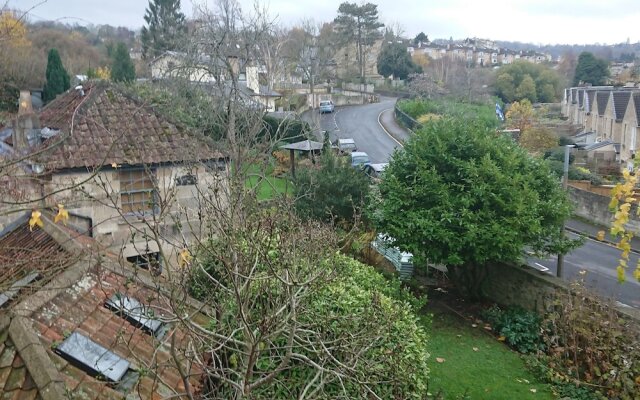 10 Lime Grove