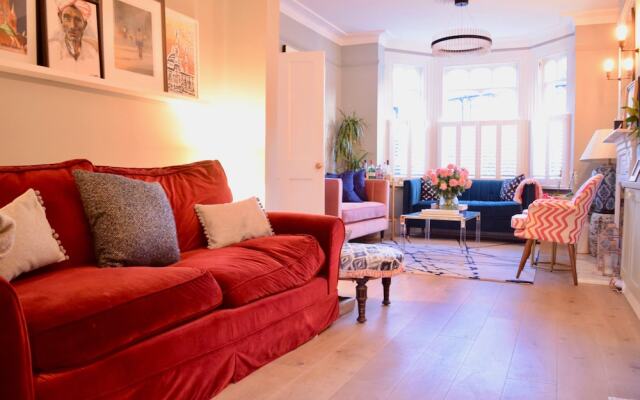 5 Bedroom Family Home in Acton