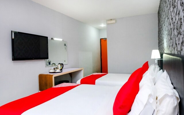 Grand City Hotel II
