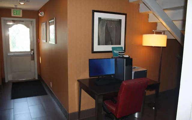 SenS Suites Livermore, SureStay Collection by Best Western