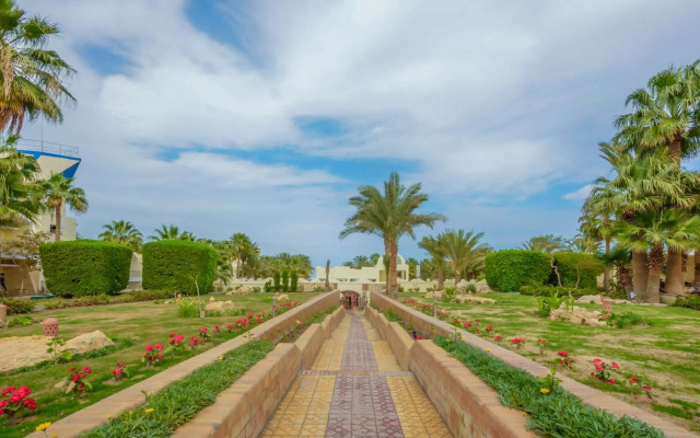 Royal Star Empire Beach Resort