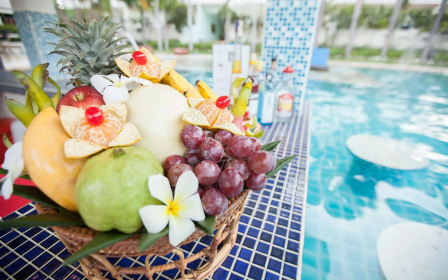 Chalong Beach Hotel Phuket