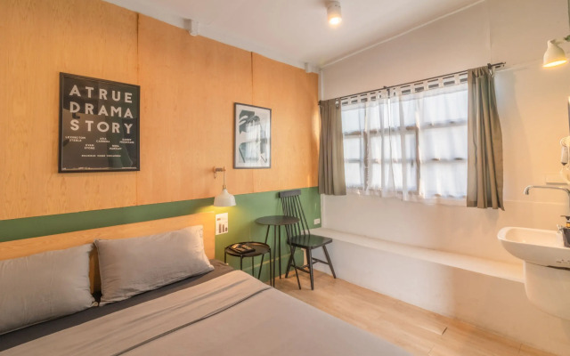 Beige Poshtels