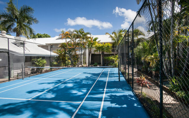 Pelican Beach Resort