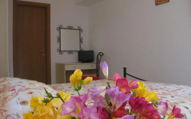 A Due Passi Dal Mare B&B