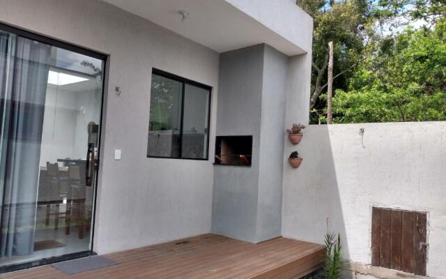 Flats da barrinha da ferrugem a 500mt do mar