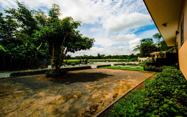 Nok Resort & Hotel