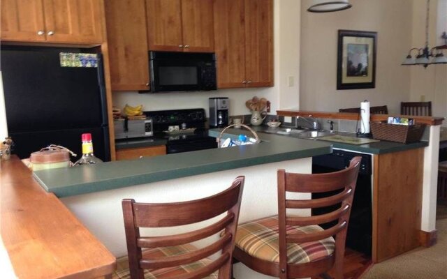 Kicking Horse Lodges