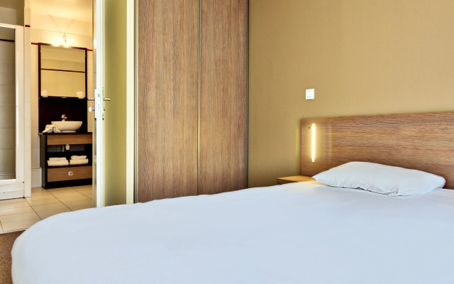 Zenitude Hôtel - Résidences Magny les Hameaux