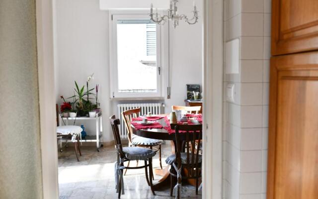 B&B Porta Romana-Language And Art