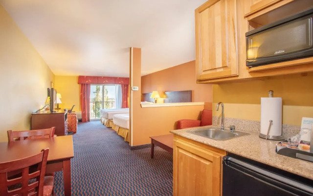 Holiday Inn Express & Suites Richland by IHG