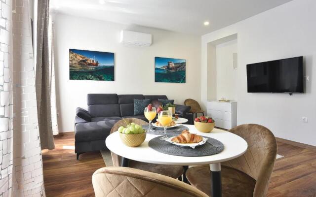 D&A Central Luxury Apartments