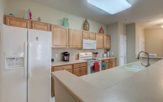Majestic Palms Condo